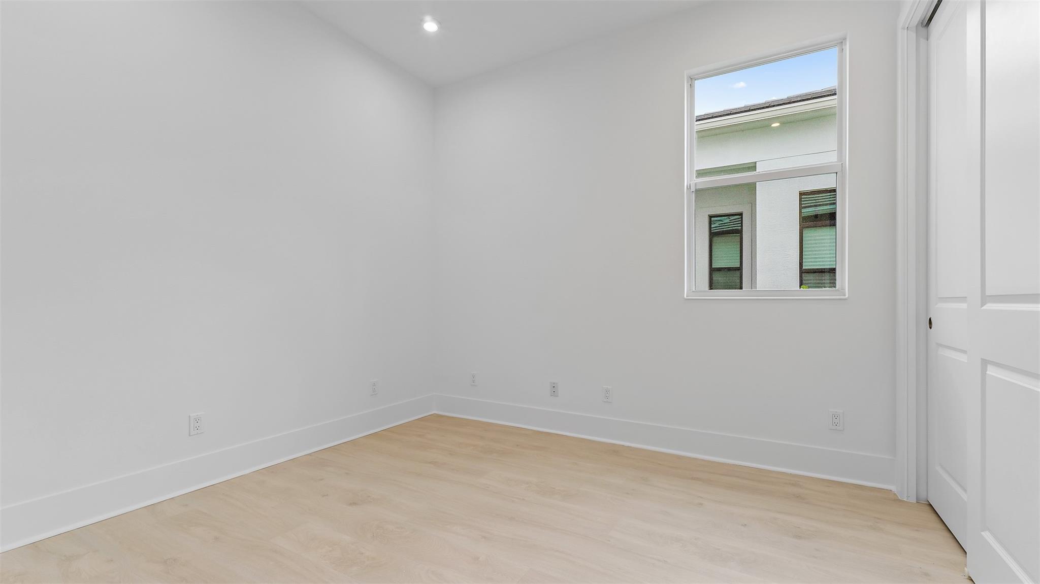 KH RIVELLA LLC - Residential