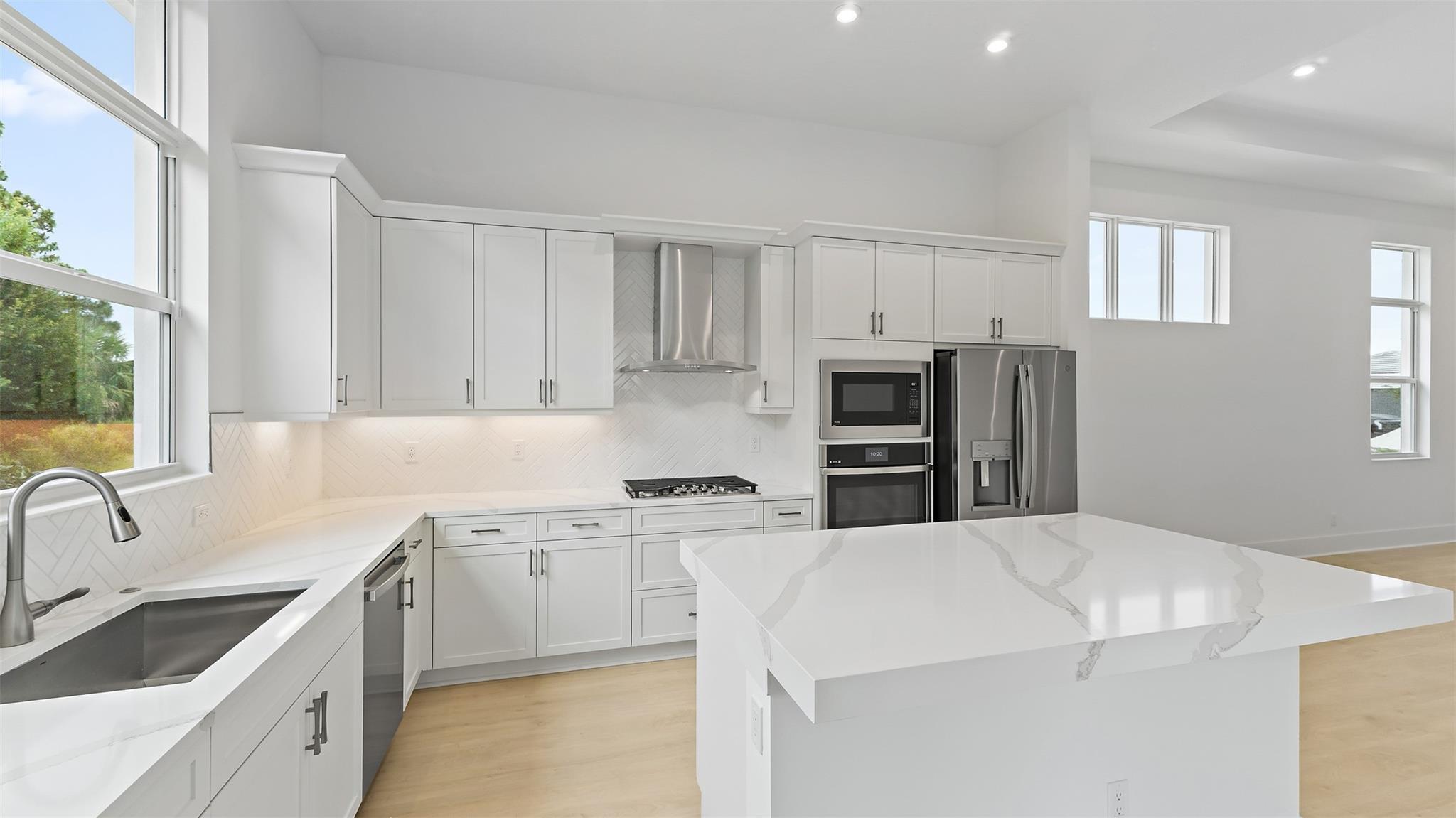 KH RIVELLA LLC - Residential