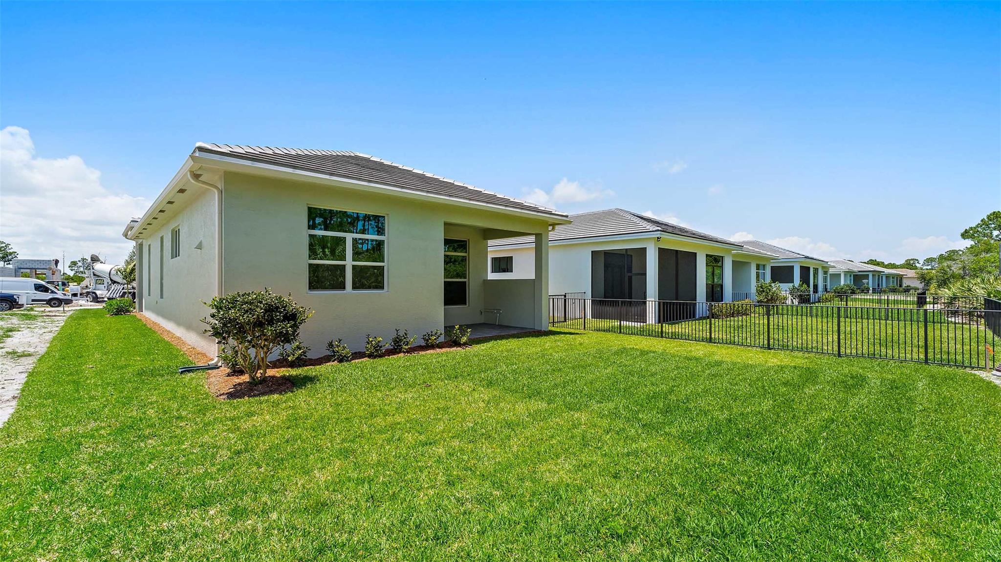 KH RIVELLA LLC - Residential