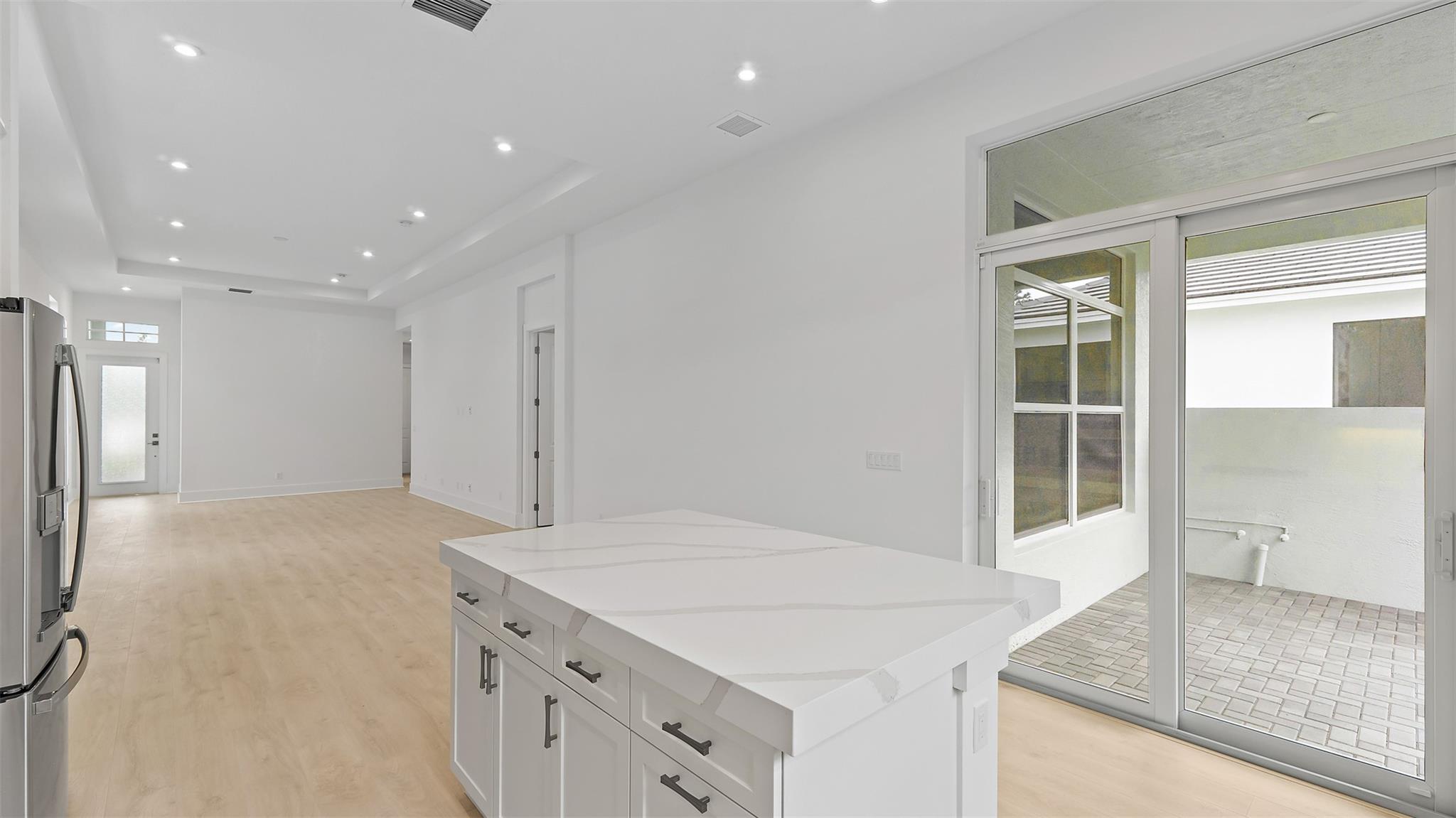 KH RIVELLA LLC - Residential