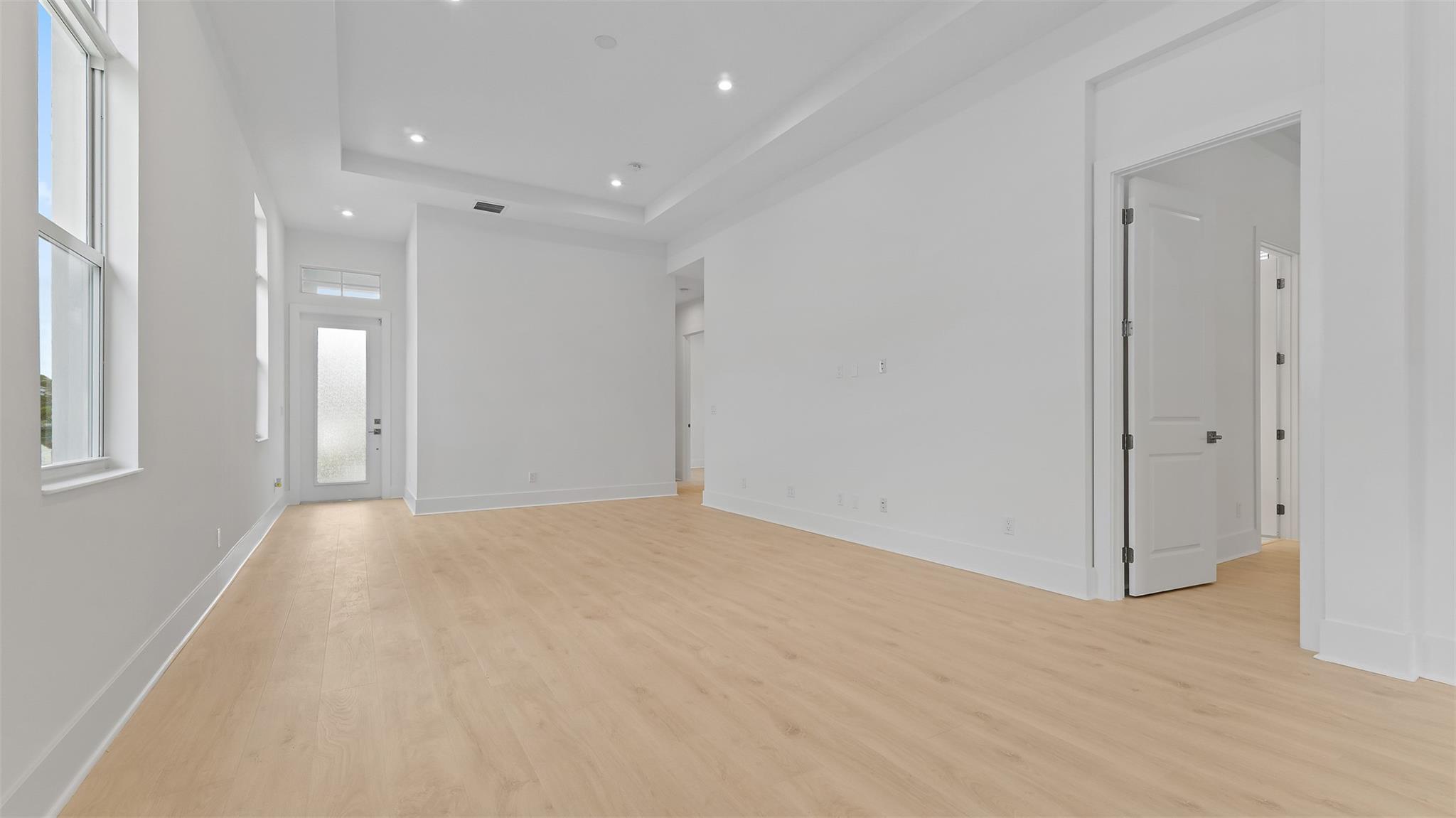 KH RIVELLA LLC - Residential