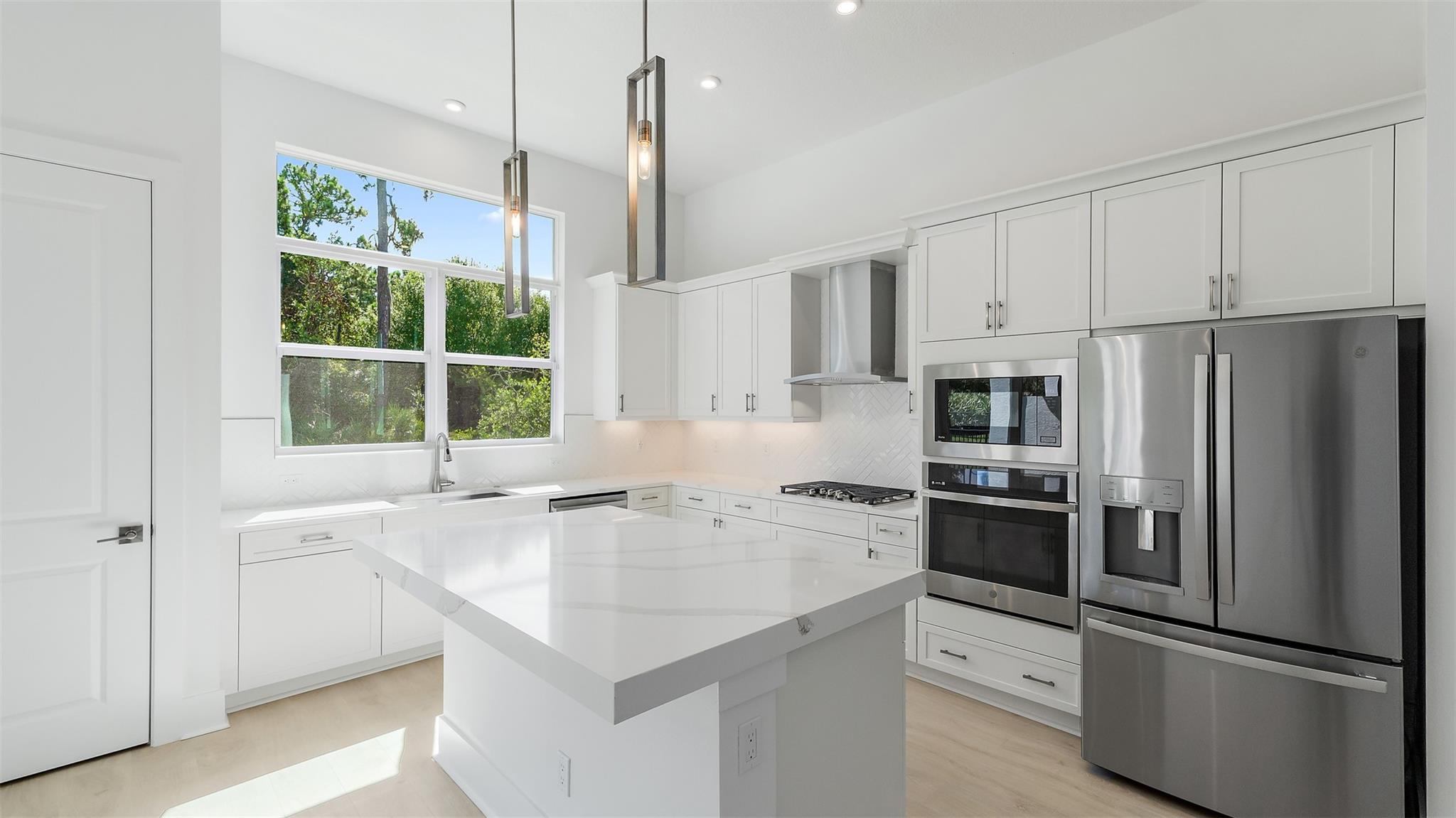 KH RIVELLA LLC - Residential