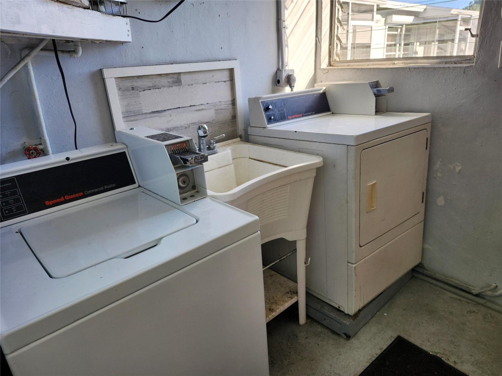 LINCOLN GARDENS - Residential