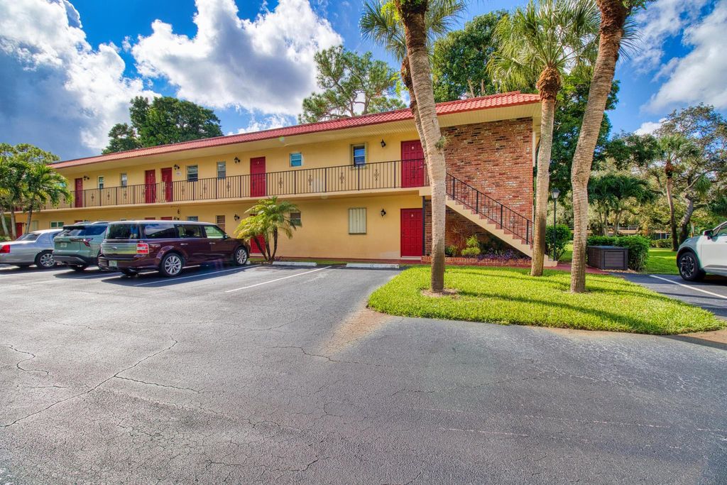 Photo of 1911 SW Palm City Road #J, Stuart, FL 34994 (MLS # R11127585)