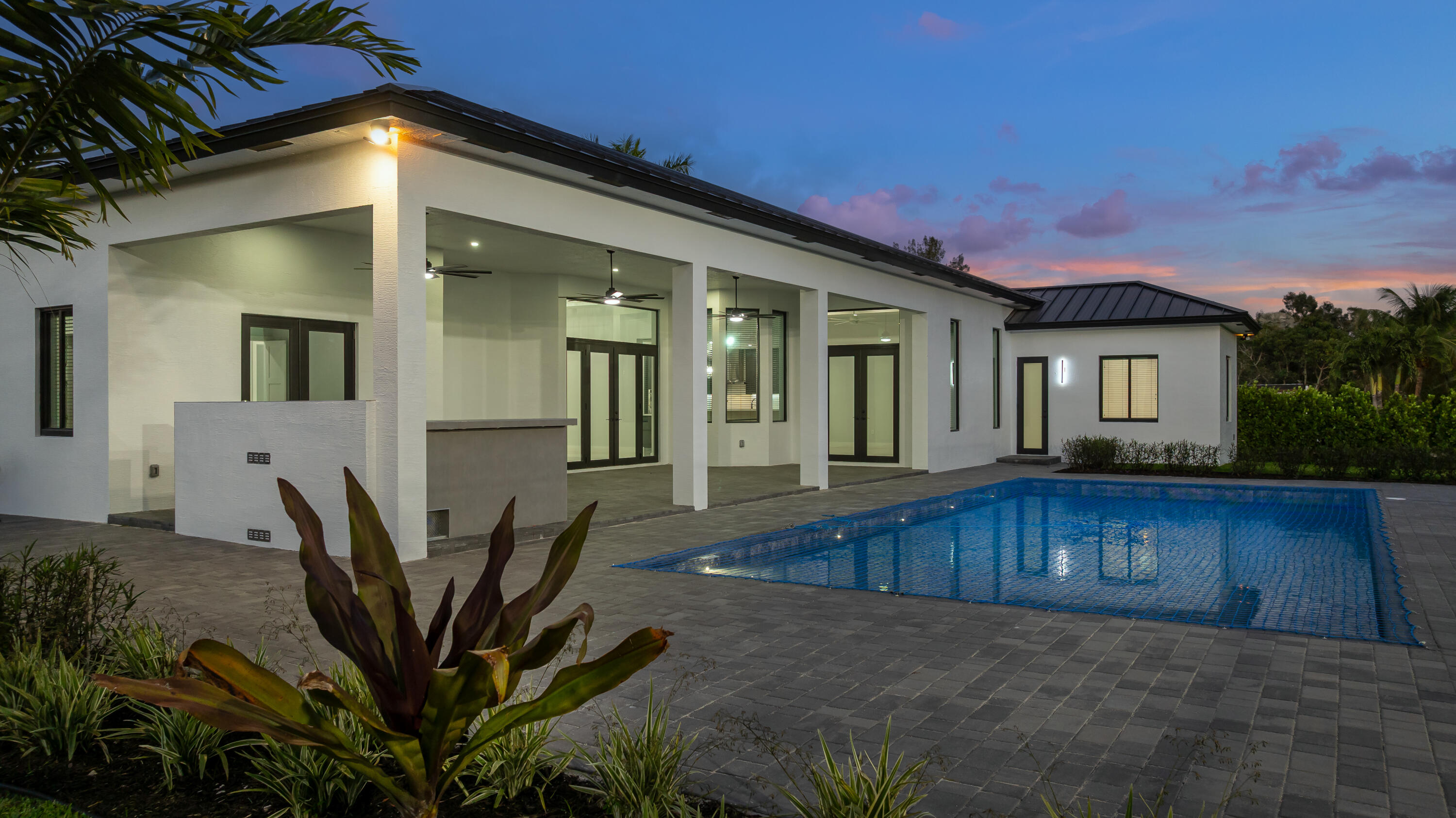 DAVIE FARMETTES - Residential