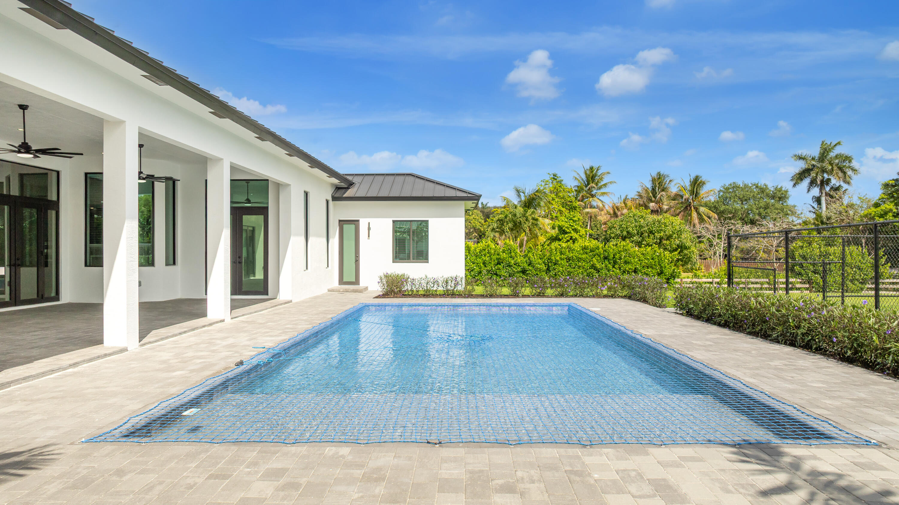 DAVIE FARMETTES - Residential