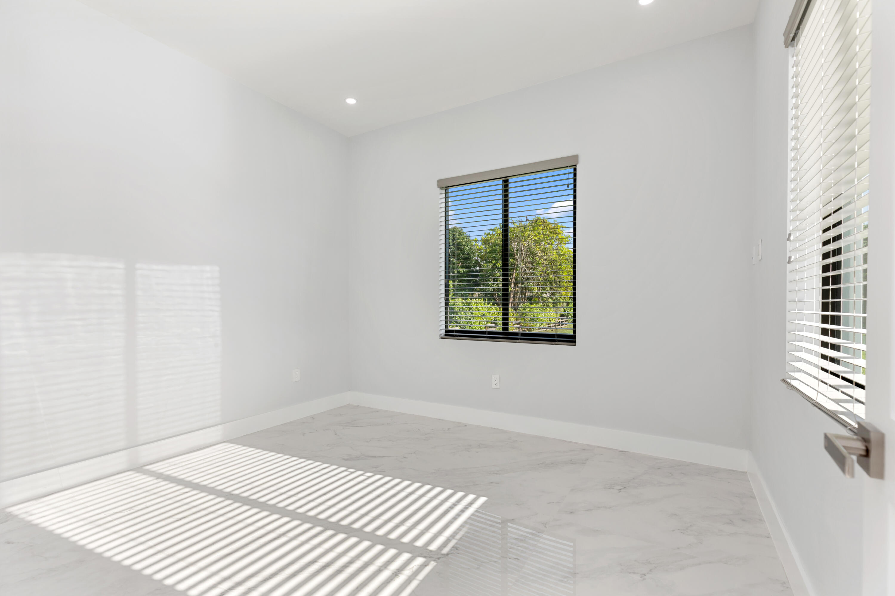 DAVIE FARMETTES - Residential