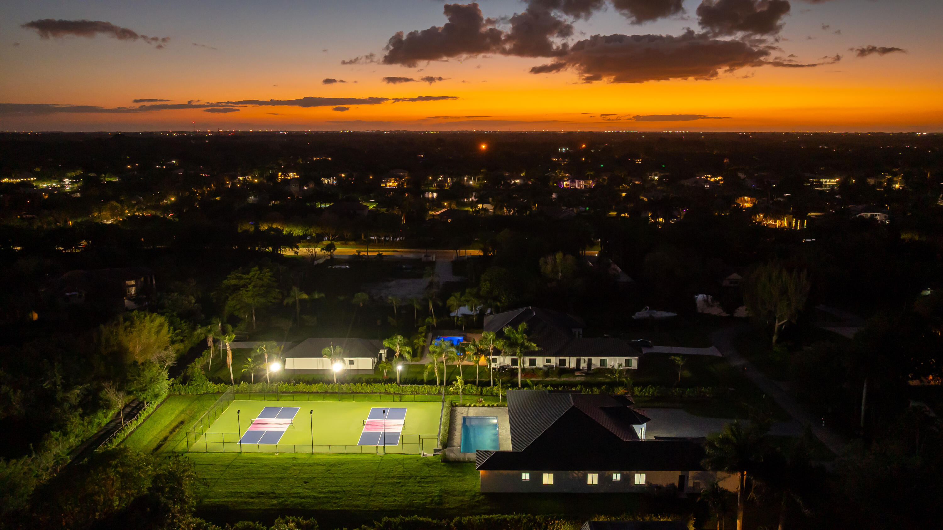 DAVIE FARMETTES - Residential