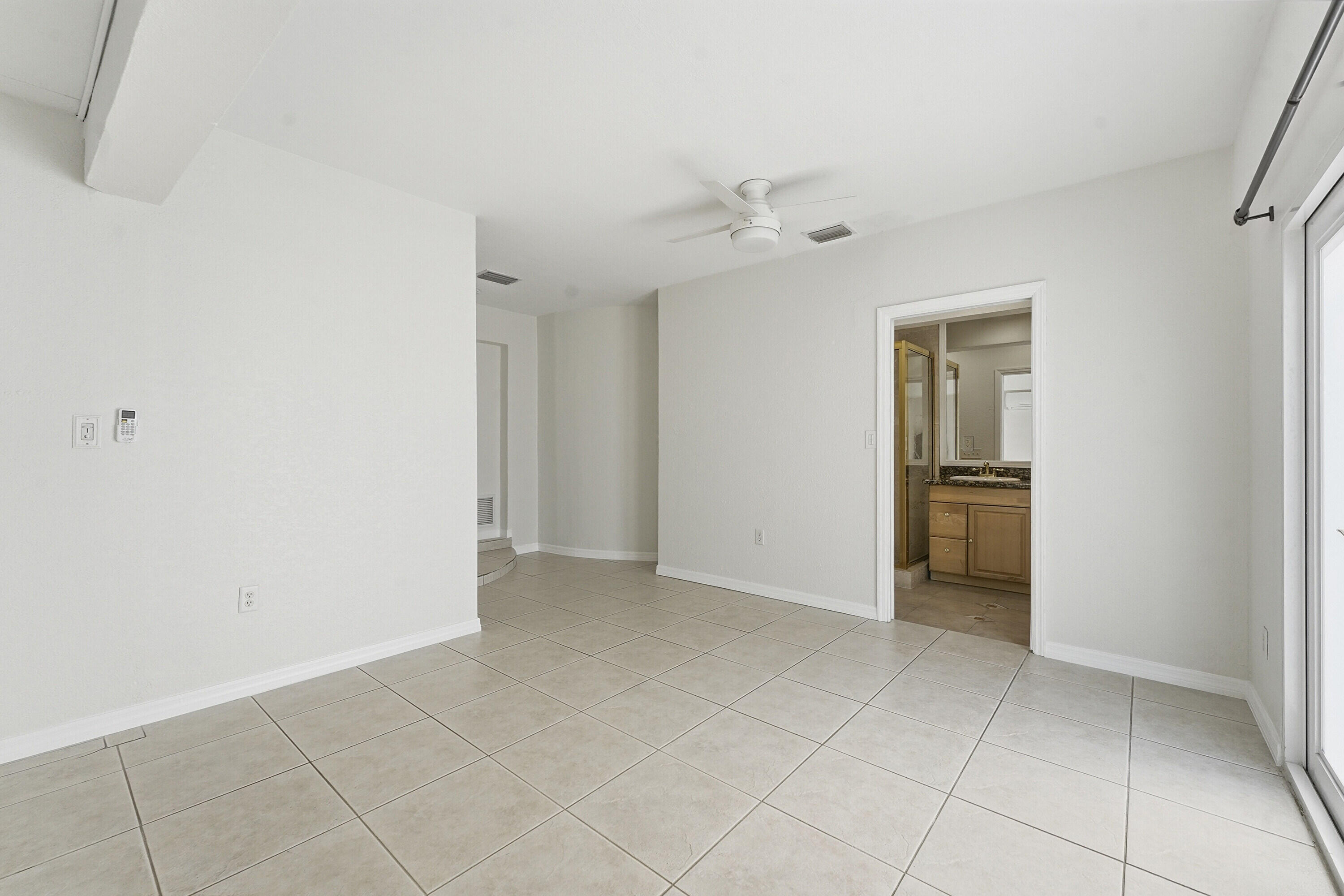 CORAL RIDGE ISLES - Residential Lease
