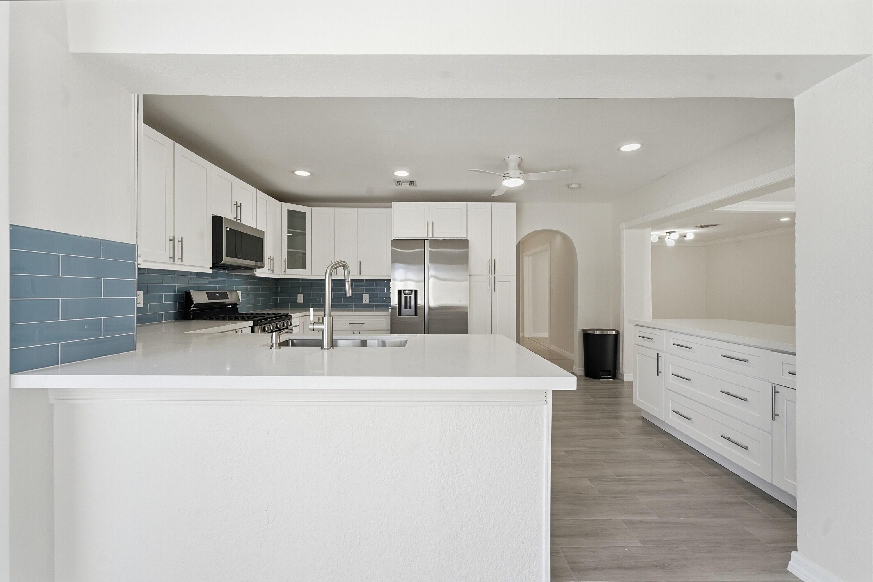 CORAL RIDGE ISLES - Residential Lease