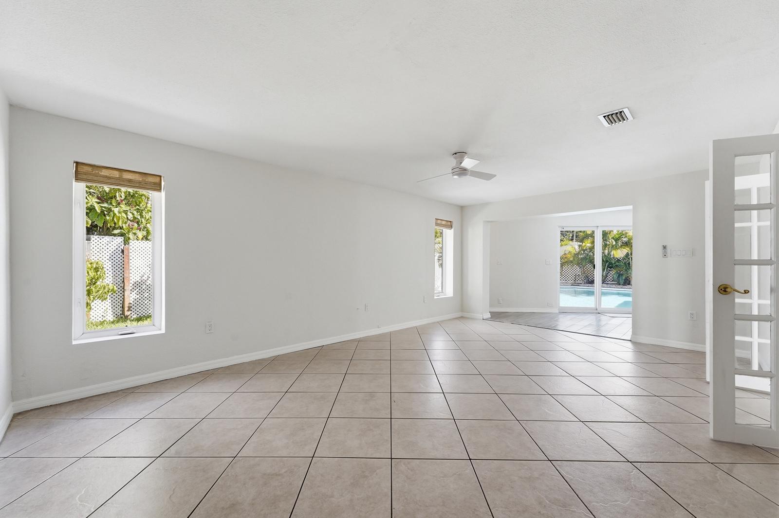 CORAL RIDGE ISLES - Residential Lease
