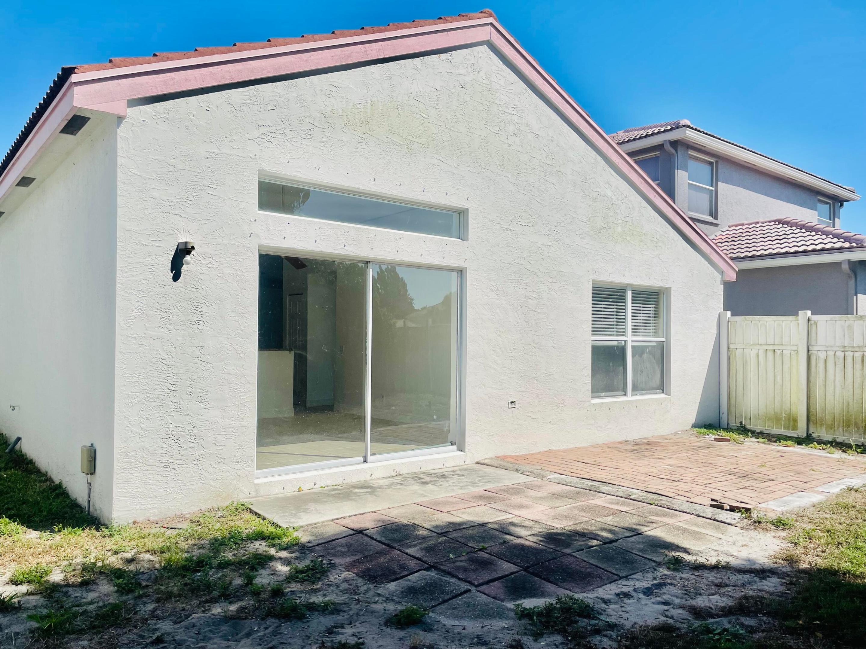 NAUTICA SOUND 2 - Residential Lease