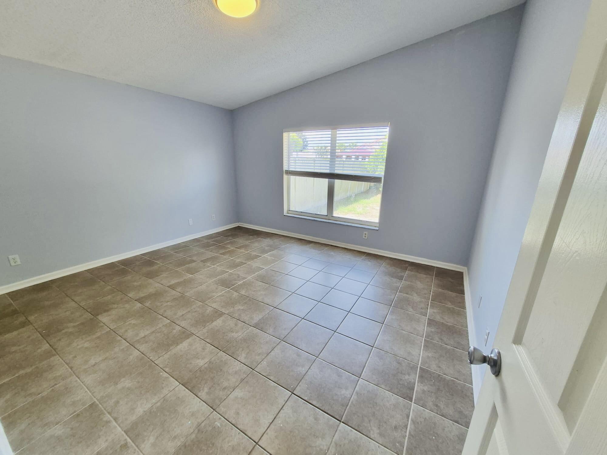 NAUTICA SOUND 2 - Residential Lease