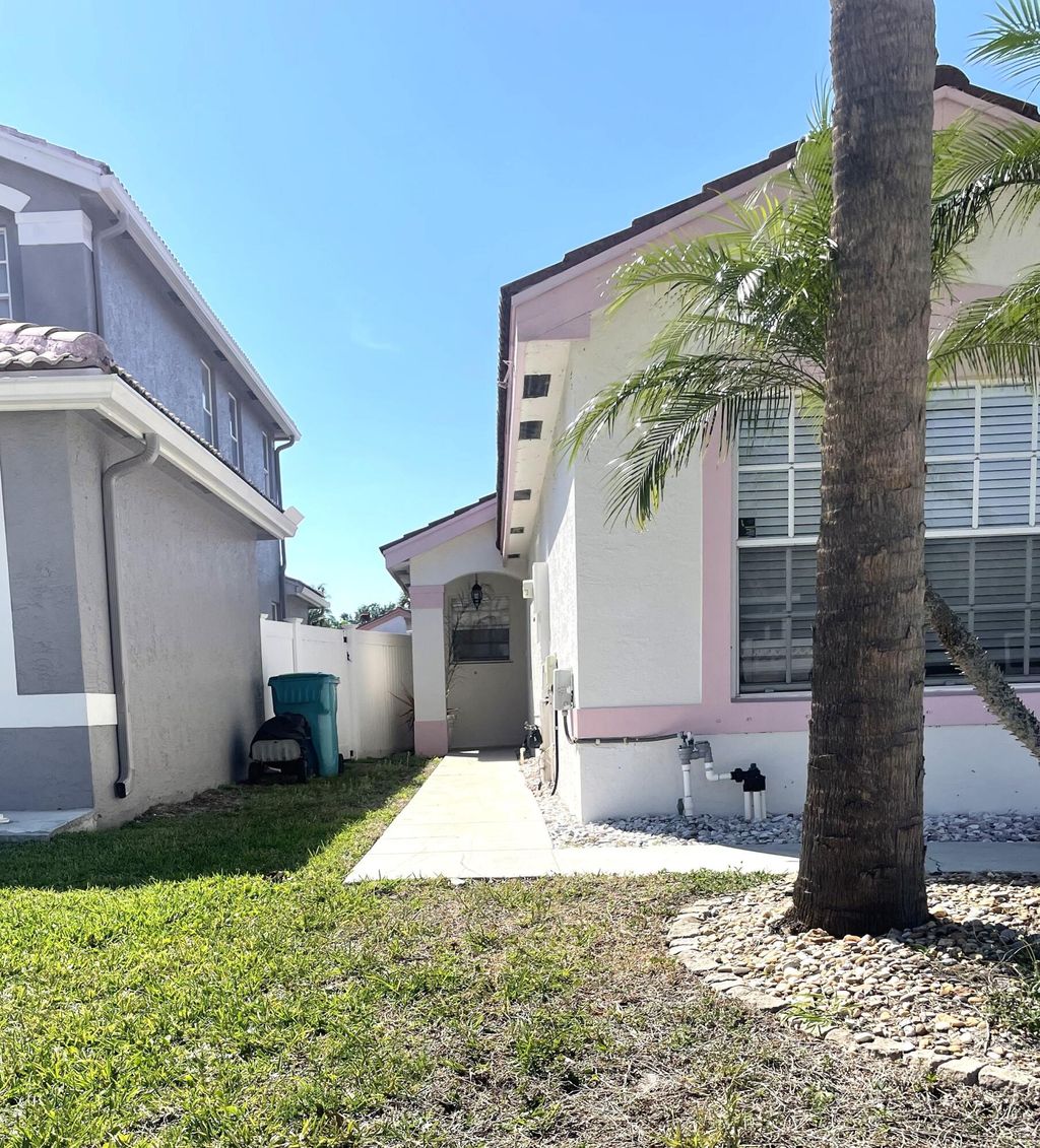 Photo of 7093 Middlebury Drive #7093, Boynton Beach, FL 33436 (MLS # B26008205)