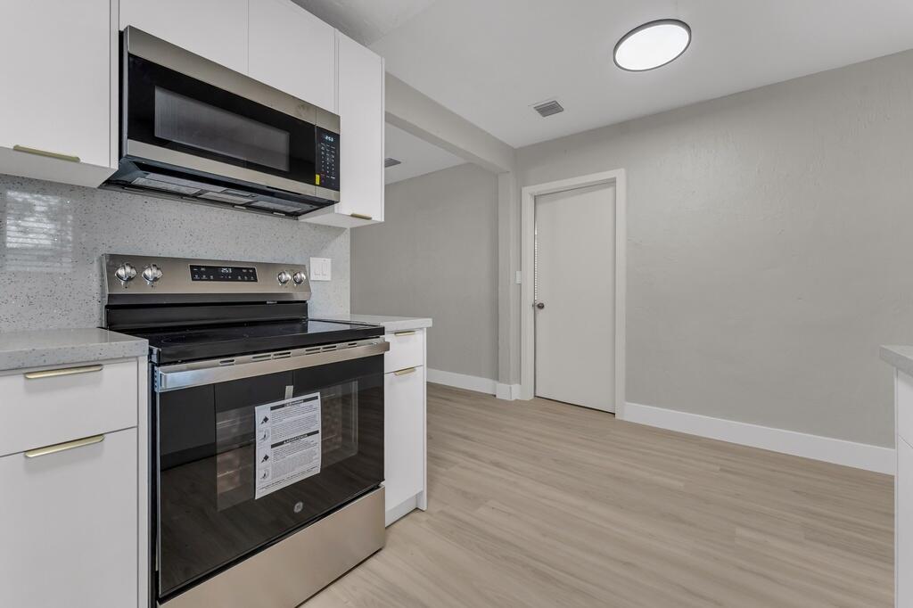 LAUDERDALE MANORS AMD PLAT - Residential