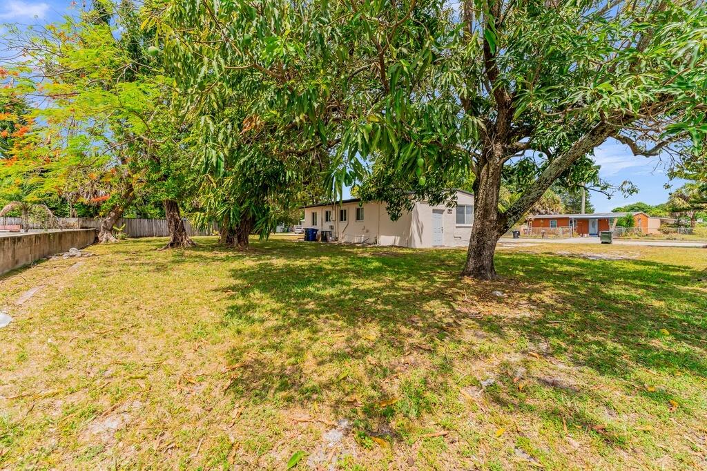 LAUDERDALE MANORS AMD PLAT - Residential