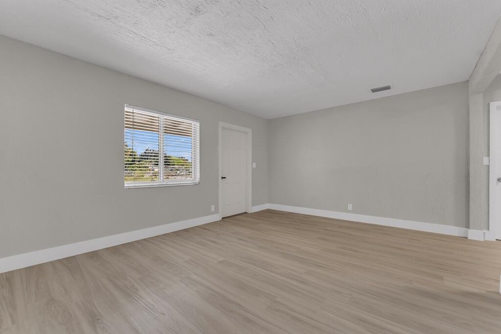 LAUDERDALE MANORS AMD PLAT - Residential