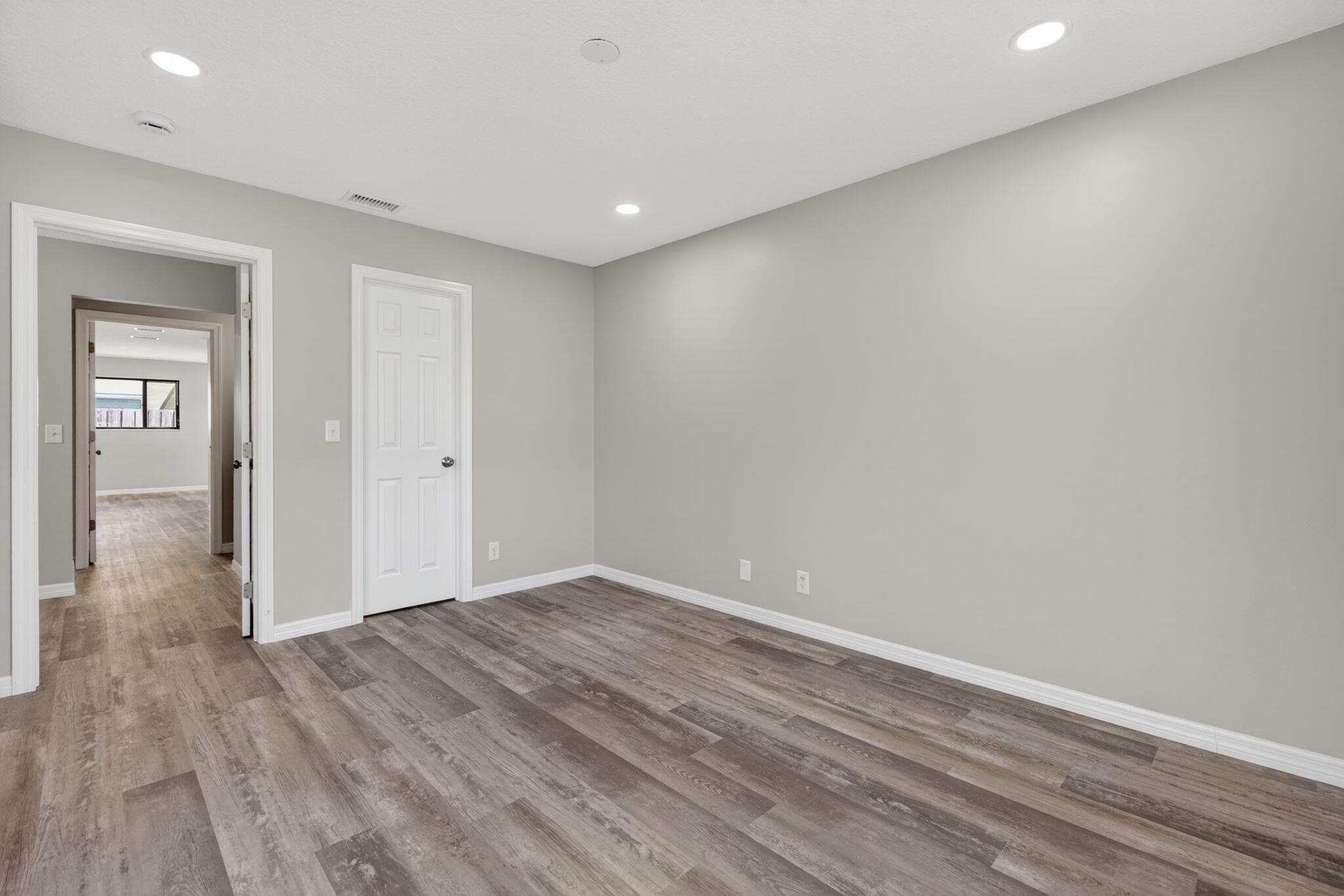 NORTH PALM BEACH HEIGHTS - Residential