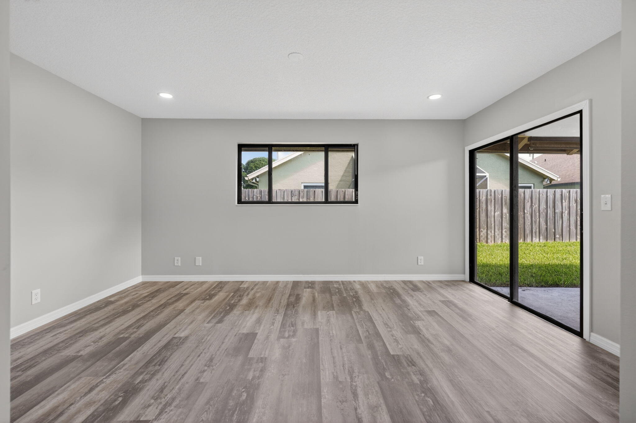 NORTH PALM BEACH HEIGHTS - Residential