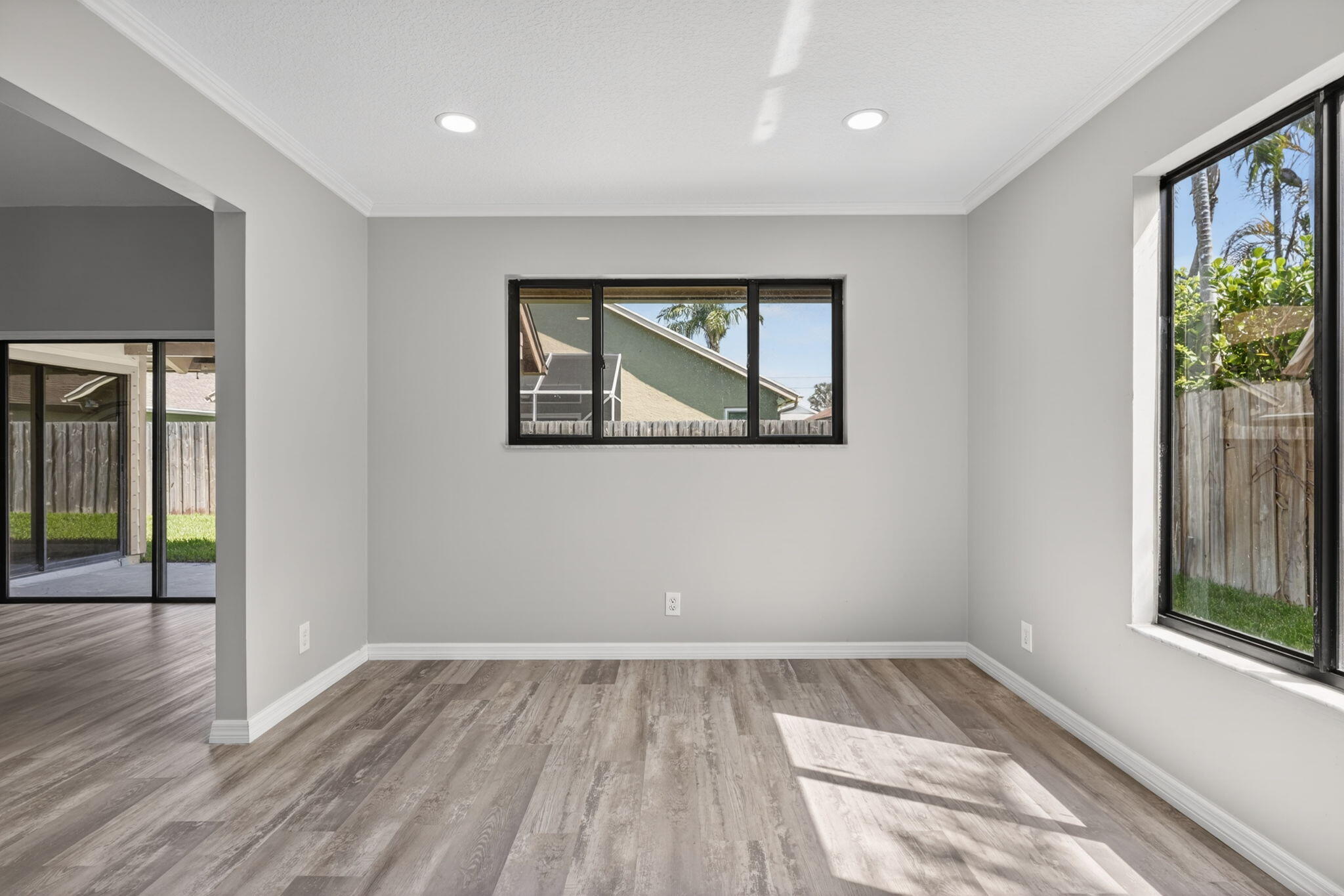 NORTH PALM BEACH HEIGHTS - Residential