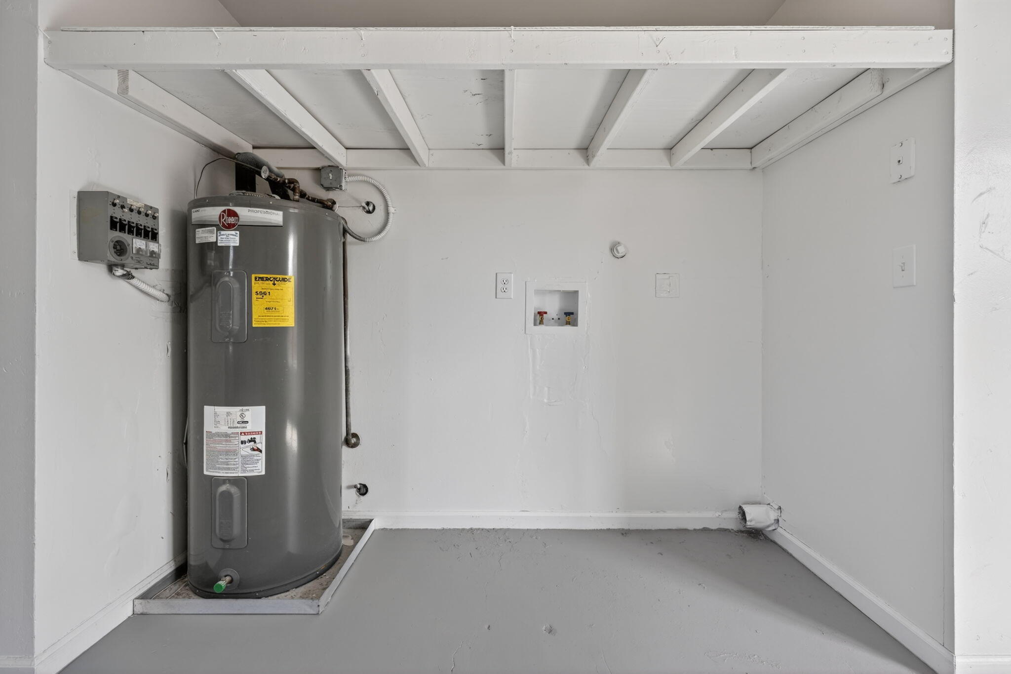 NORTH PALM BEACH HEIGHTS - Residential