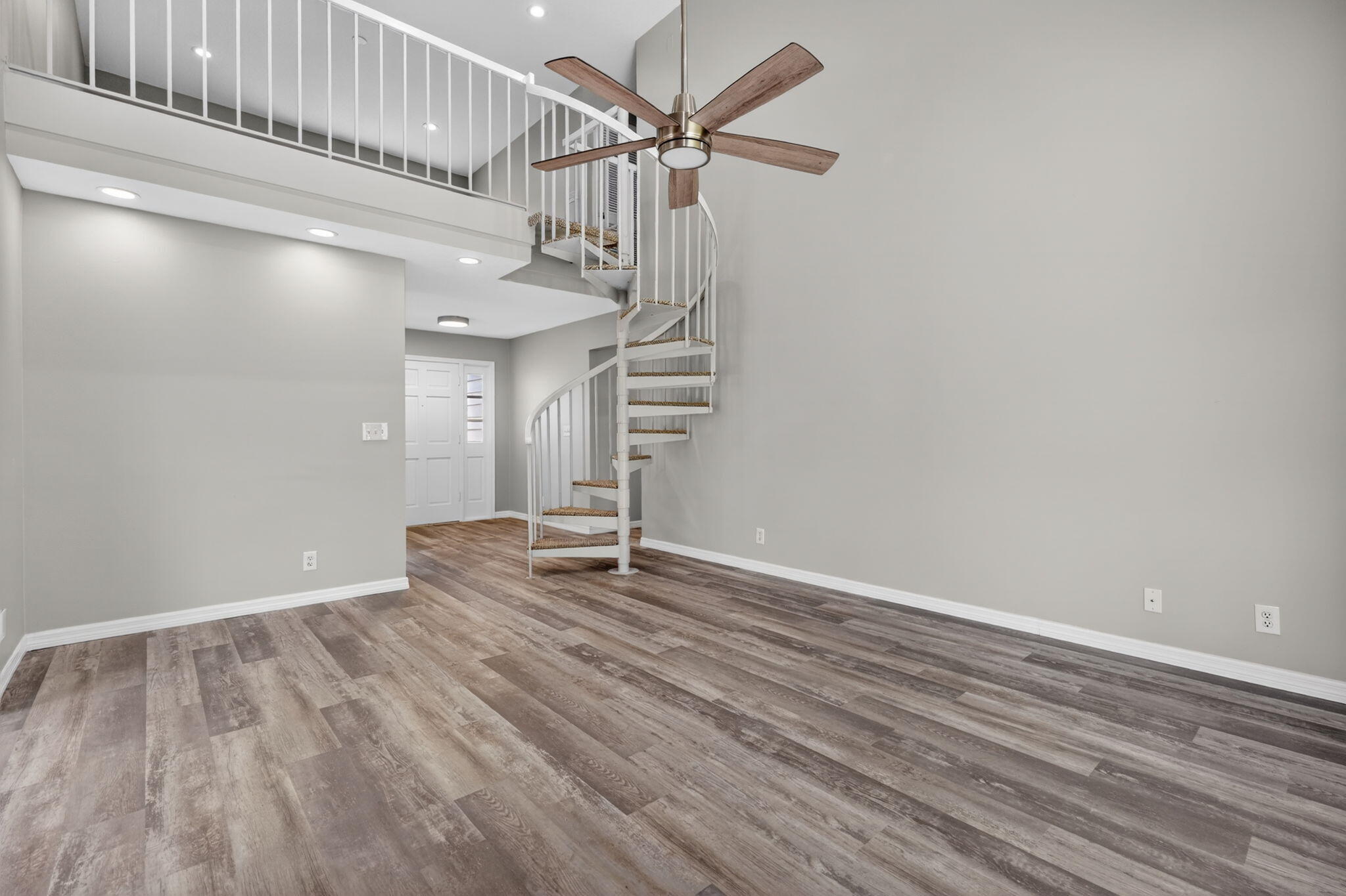 NORTH PALM BEACH HEIGHTS - Residential