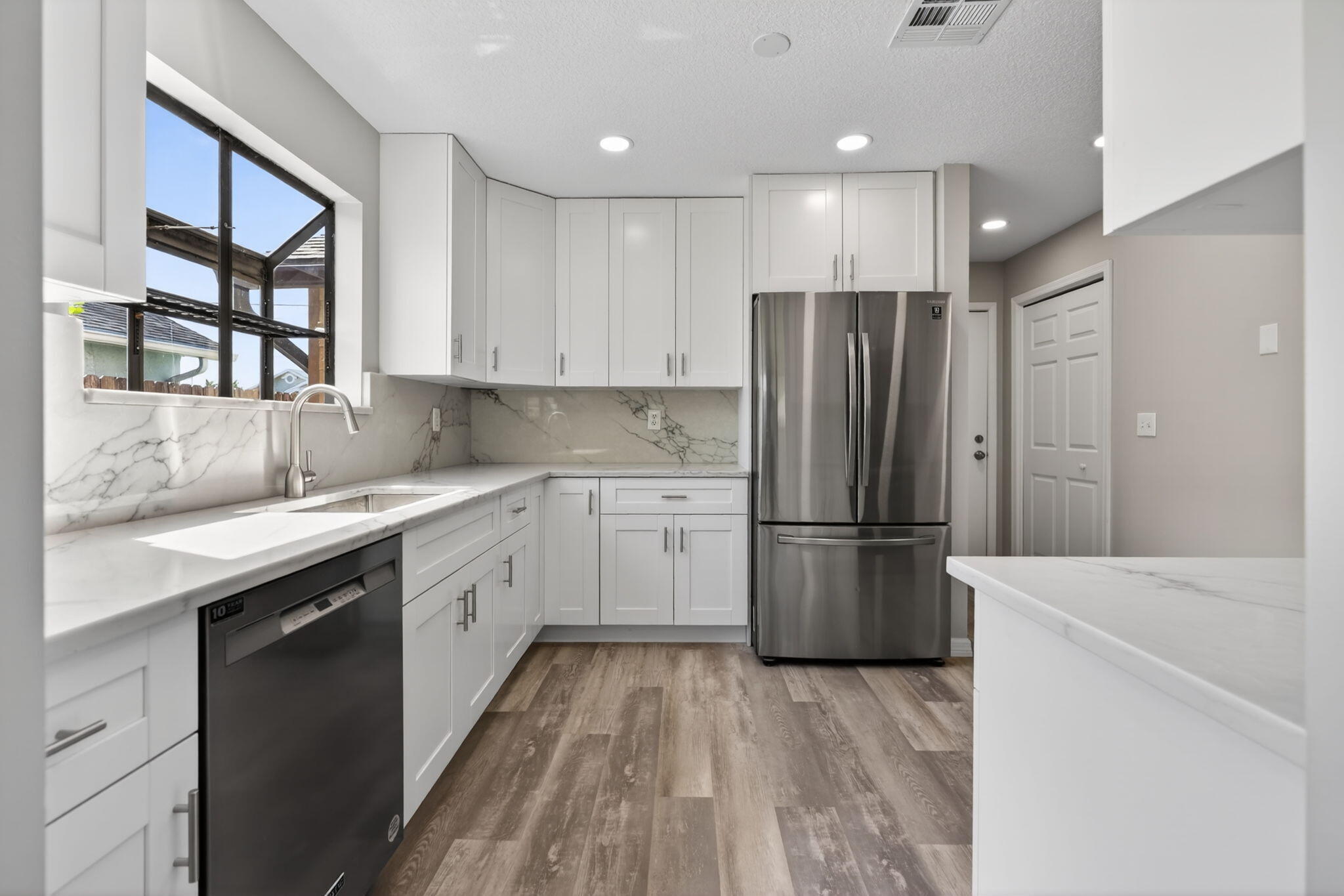 NORTH PALM BEACH HEIGHTS - Residential