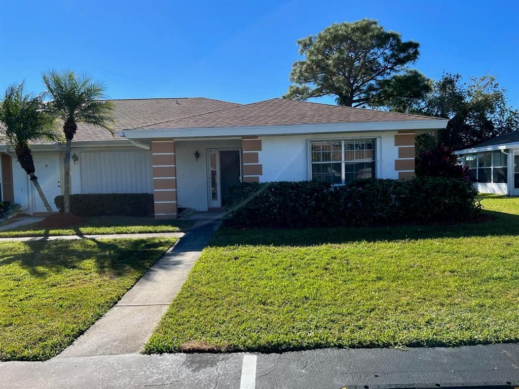 Photo of 1017 Pheasant Run Drive #D, Fort Pierce, FL 34950 (MLS # R10774255)
