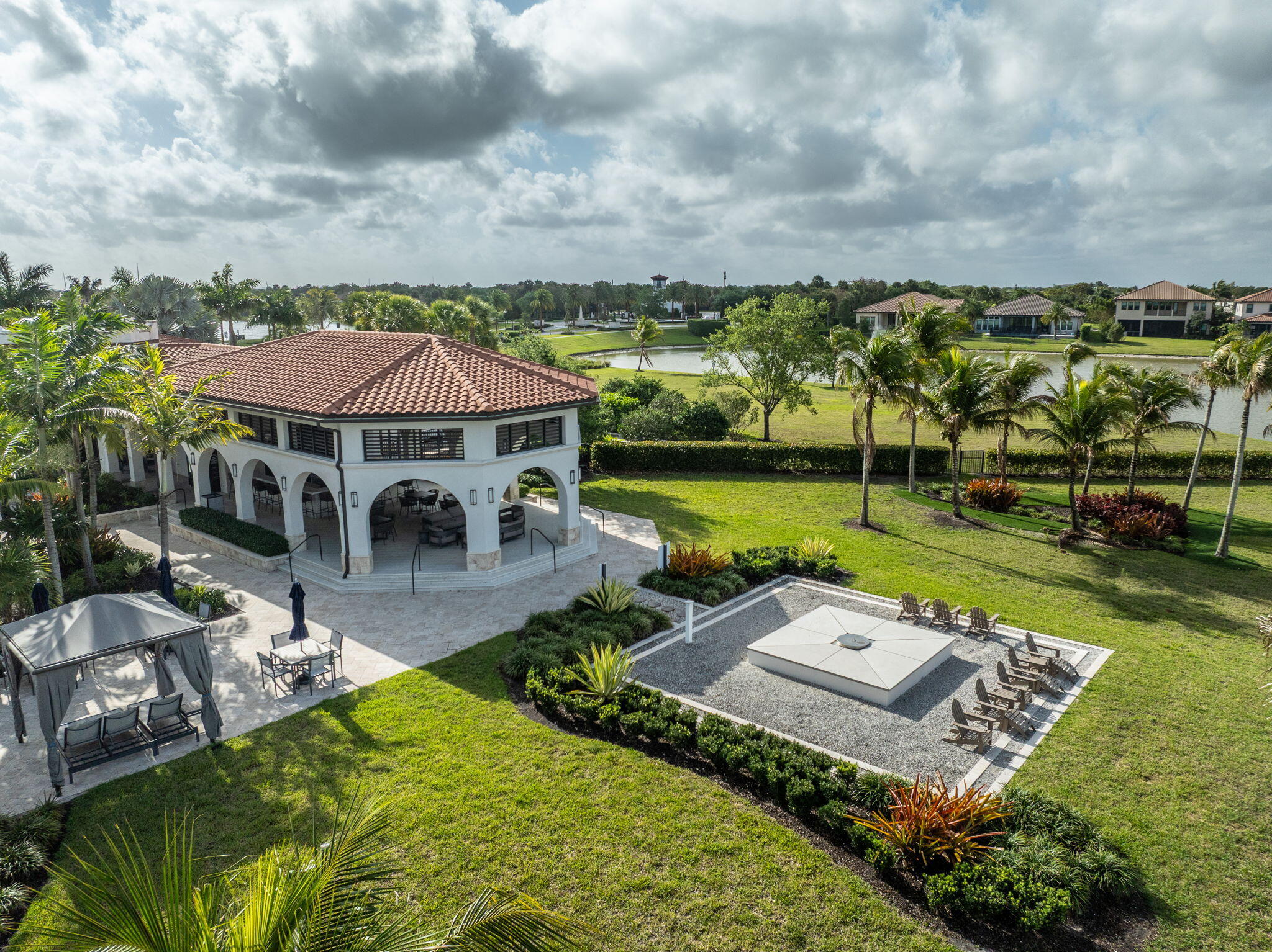 PARKLAND BAY - Residential