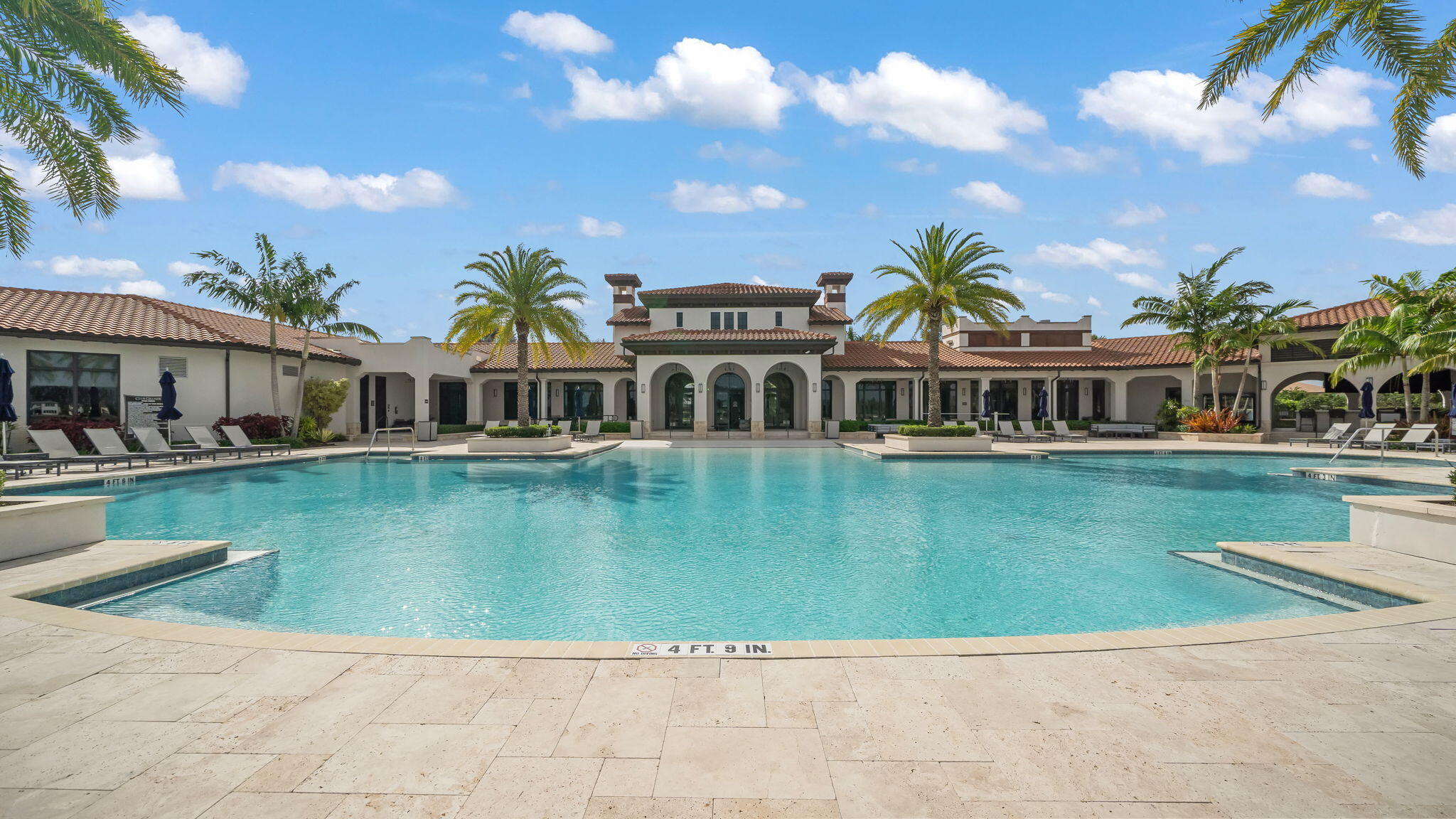 PARKLAND BAY - Residential