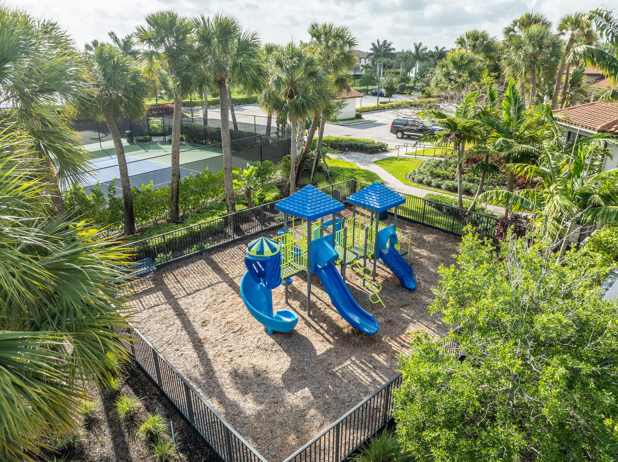 PARKLAND BAY - Residential