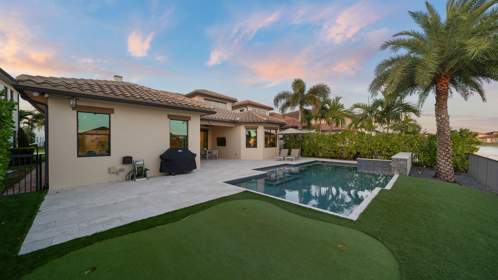 PARKLAND BAY - Residential