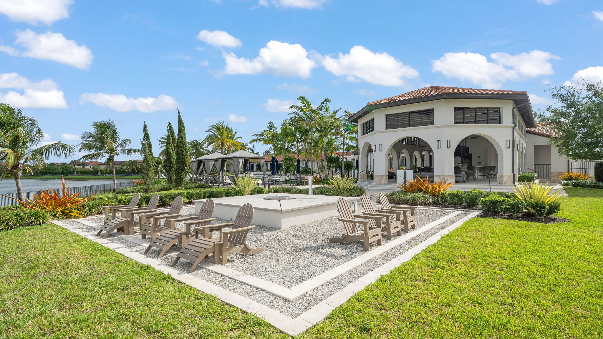 PARKLAND BAY - Residential