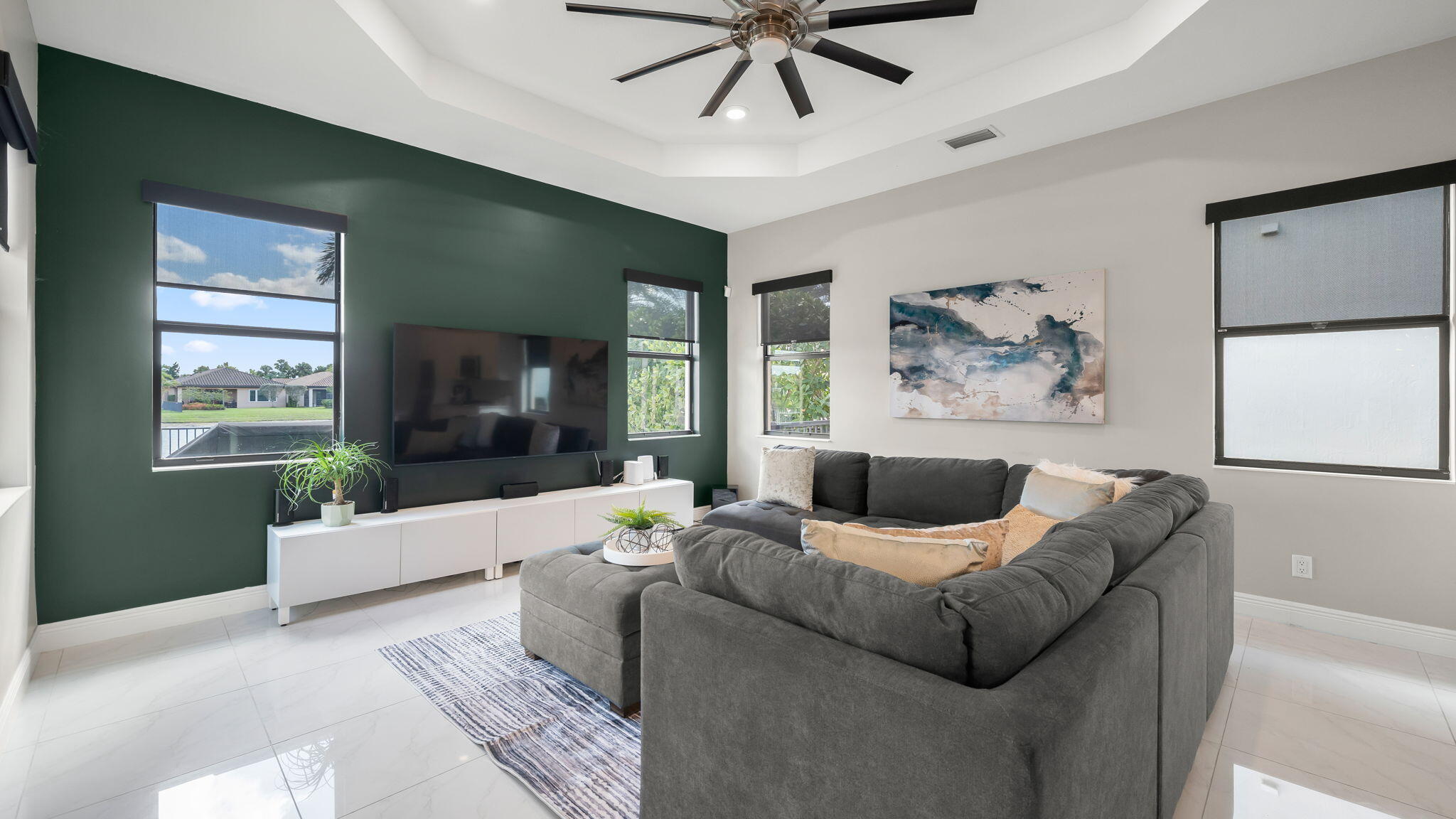 PARKLAND BAY - Residential