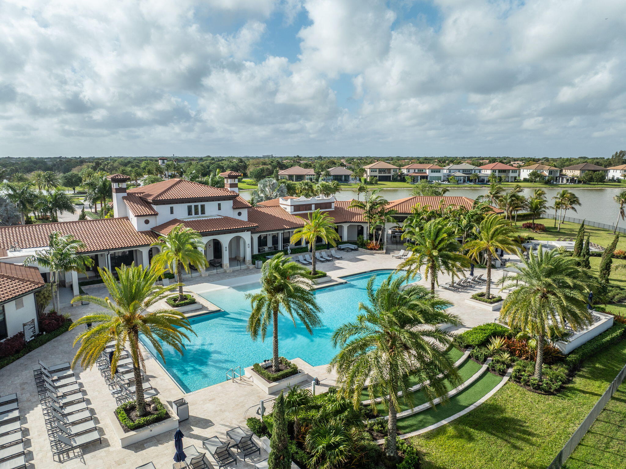 PARKLAND BAY - Residential