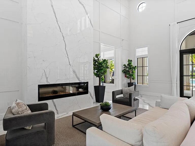 PARKLAND BAY - Residential