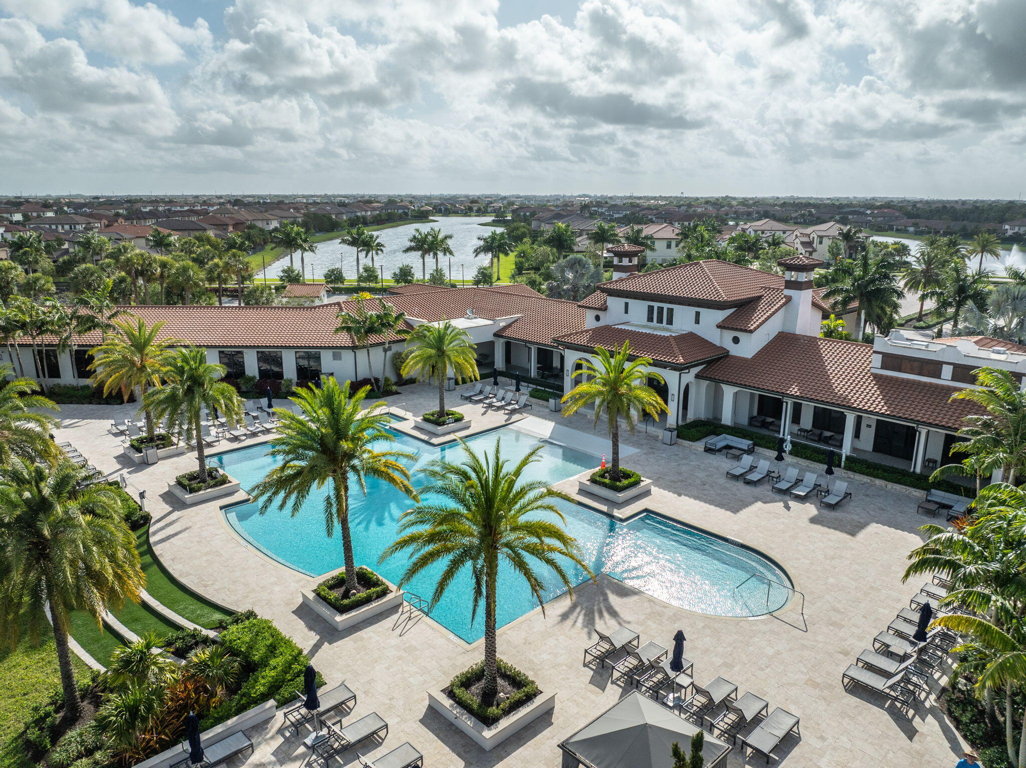 PARKLAND BAY - Residential