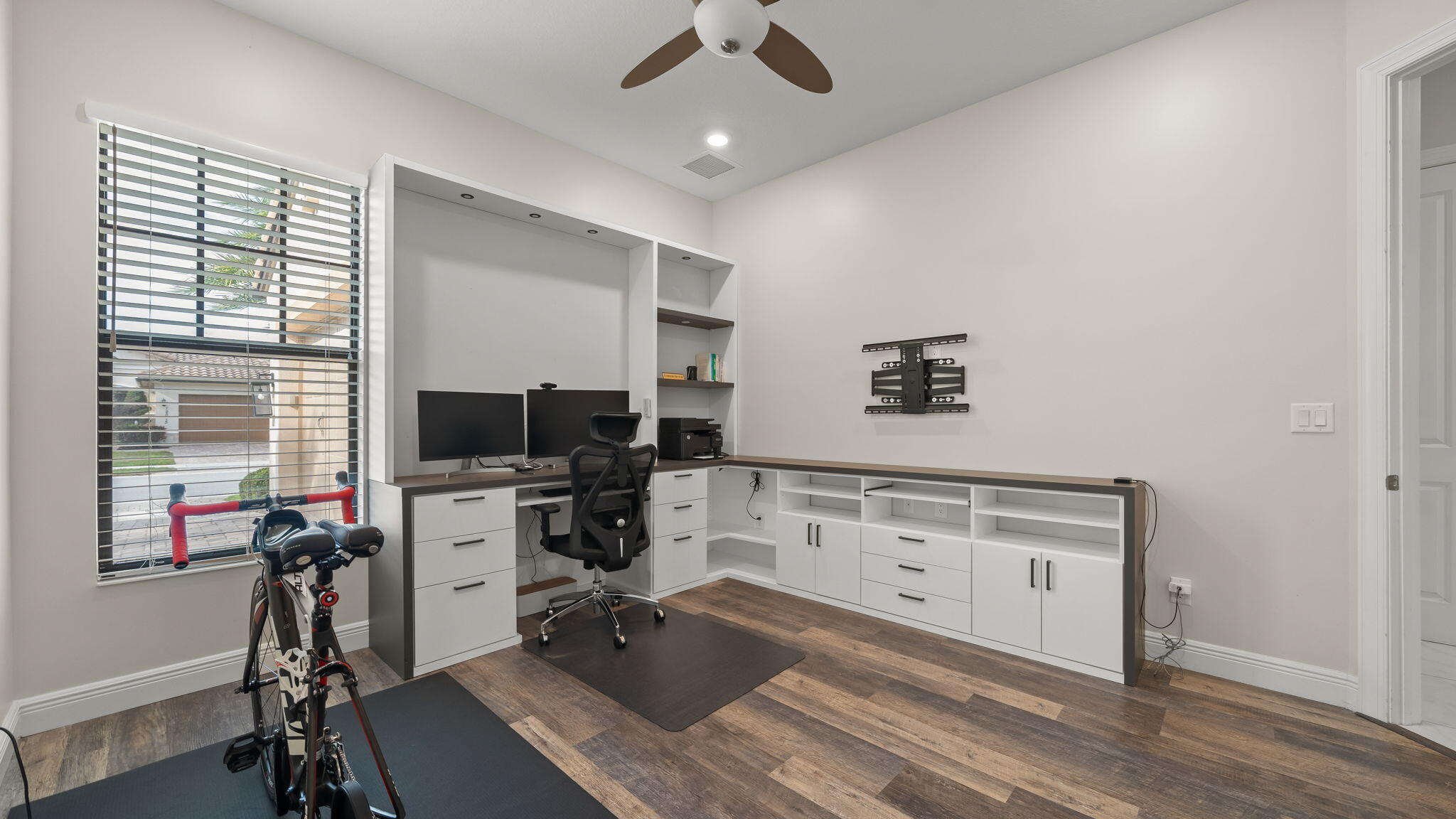 PARKLAND BAY - Residential