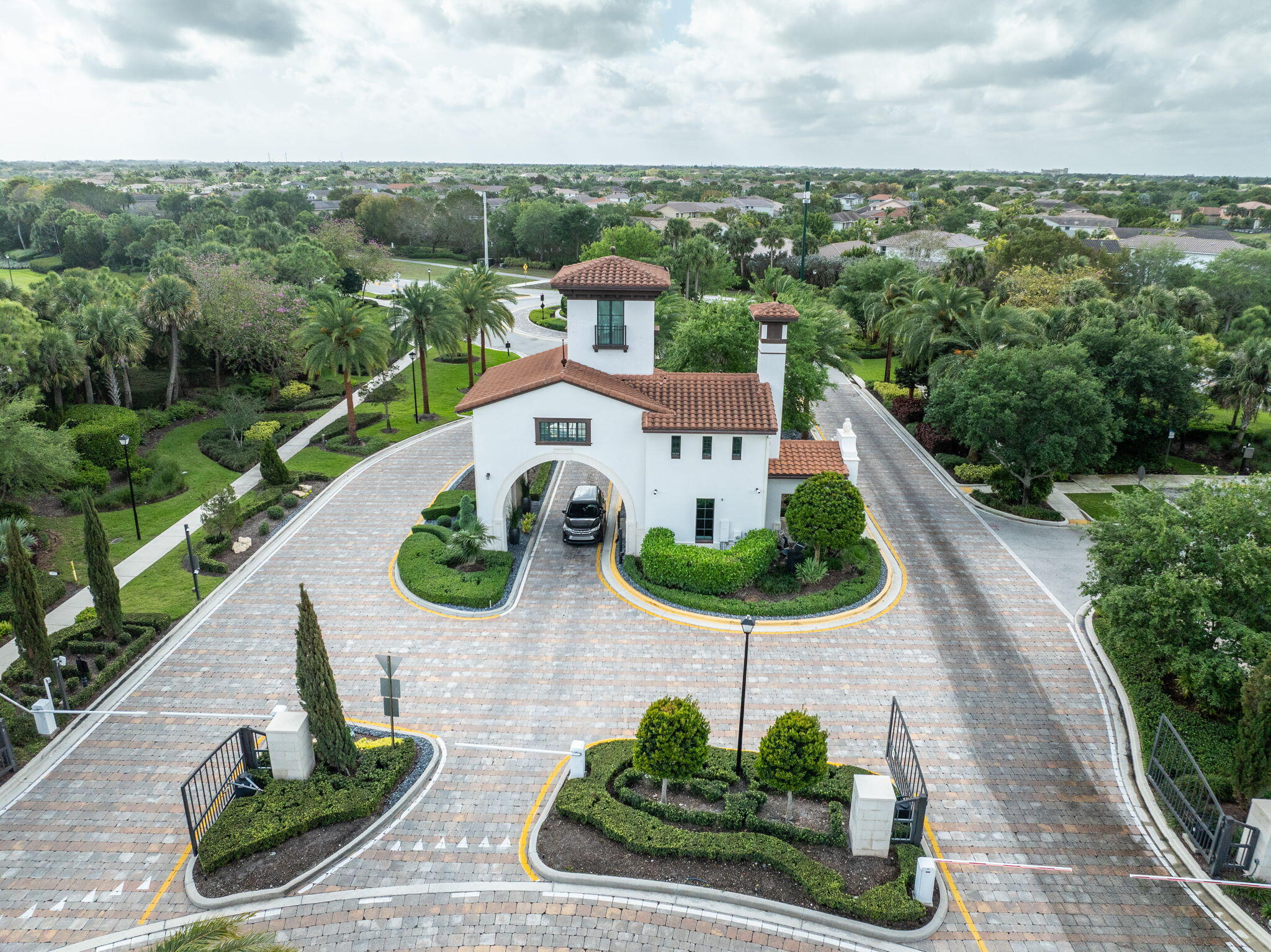PARKLAND BAY - Residential