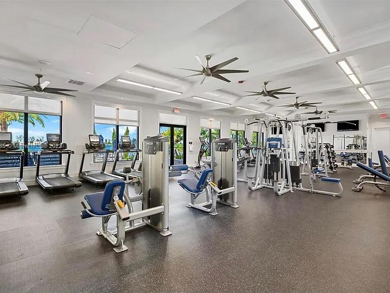 PARKLAND BAY - Residential