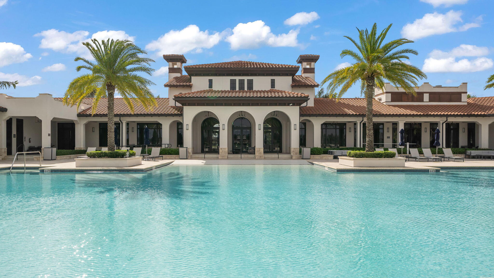 PARKLAND BAY - Residential