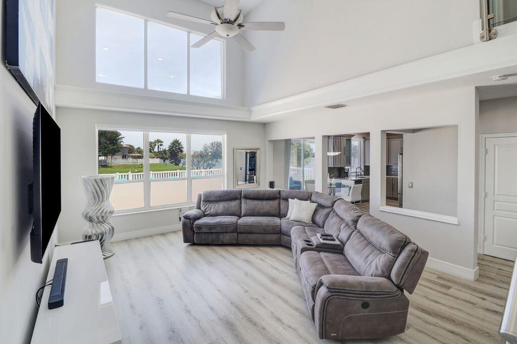 LAND SECTION 8 - Residential