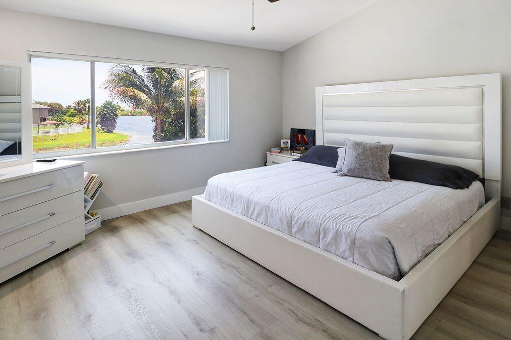 LAND SECTION 8 - Residential
