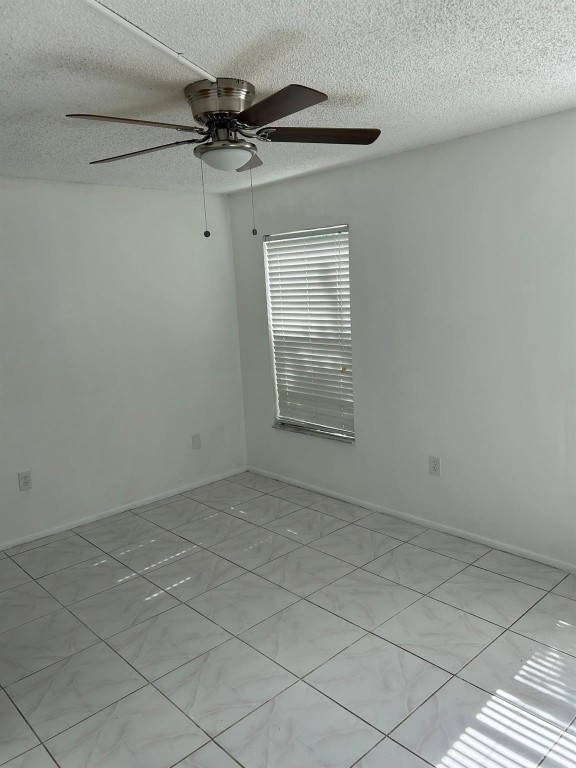 The Knolls Sec 5 92-31 B - Residential