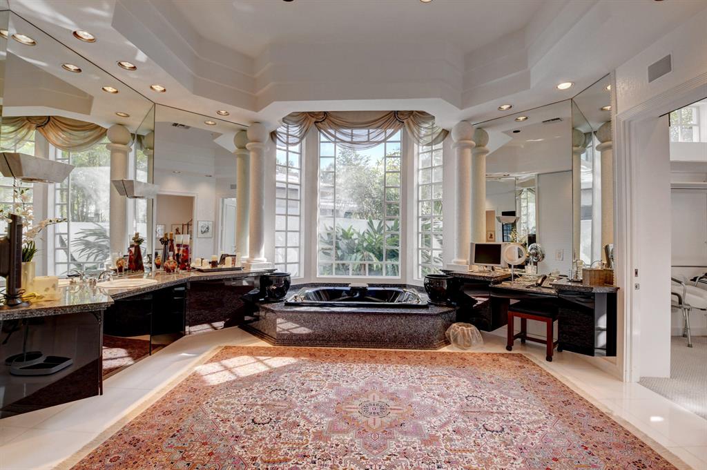 ST ANDREWS COUNTRY CLUB - Residential