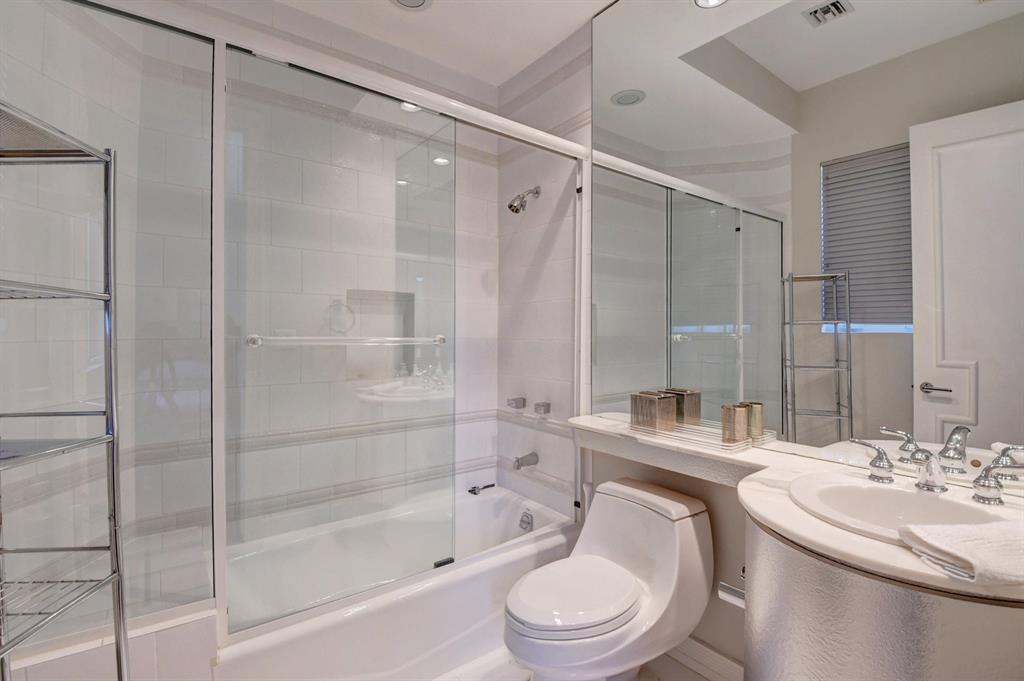 ST ANDREWS COUNTRY CLUB - Residential