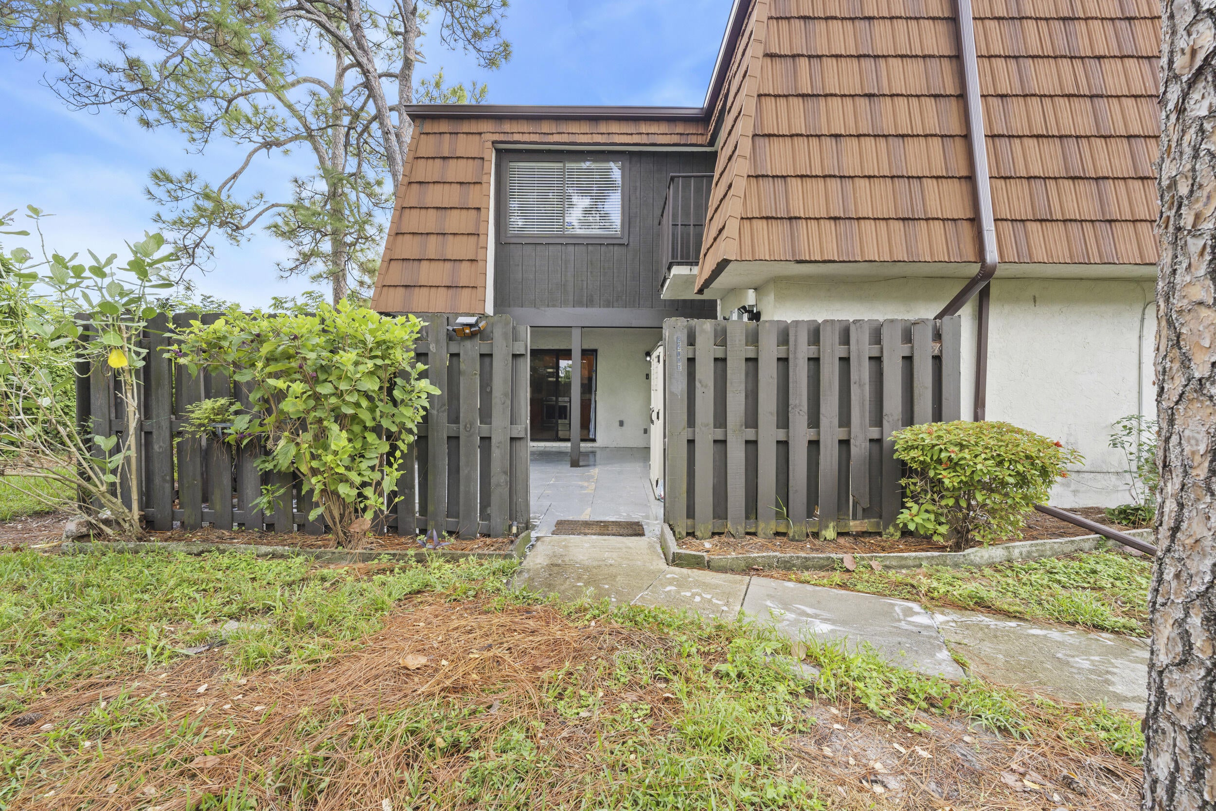 2200 White Pine Circle B