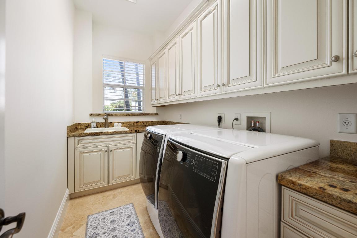 BOCA HARBOUR - Residential