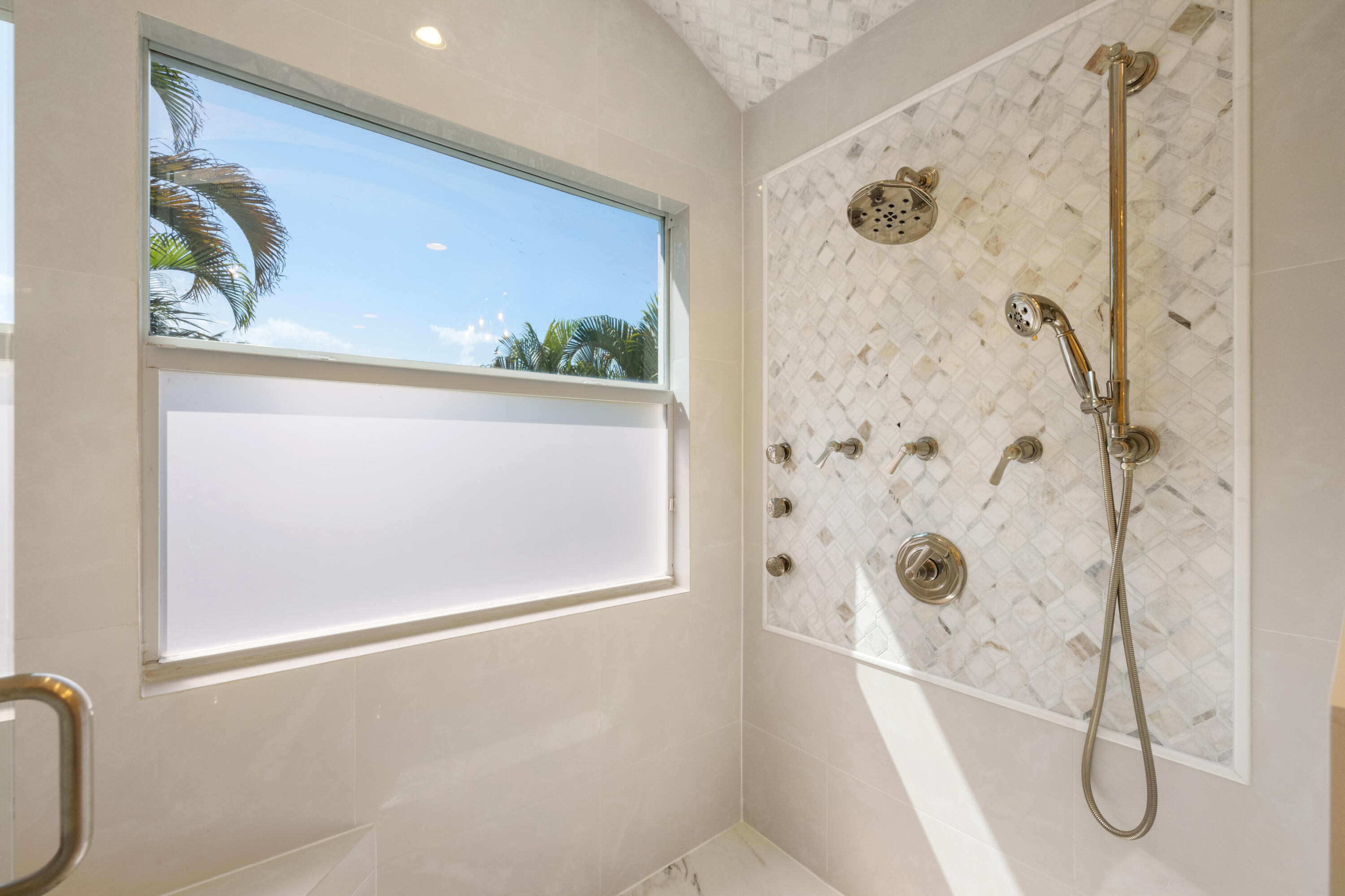 BOCA HARBOUR - Residential