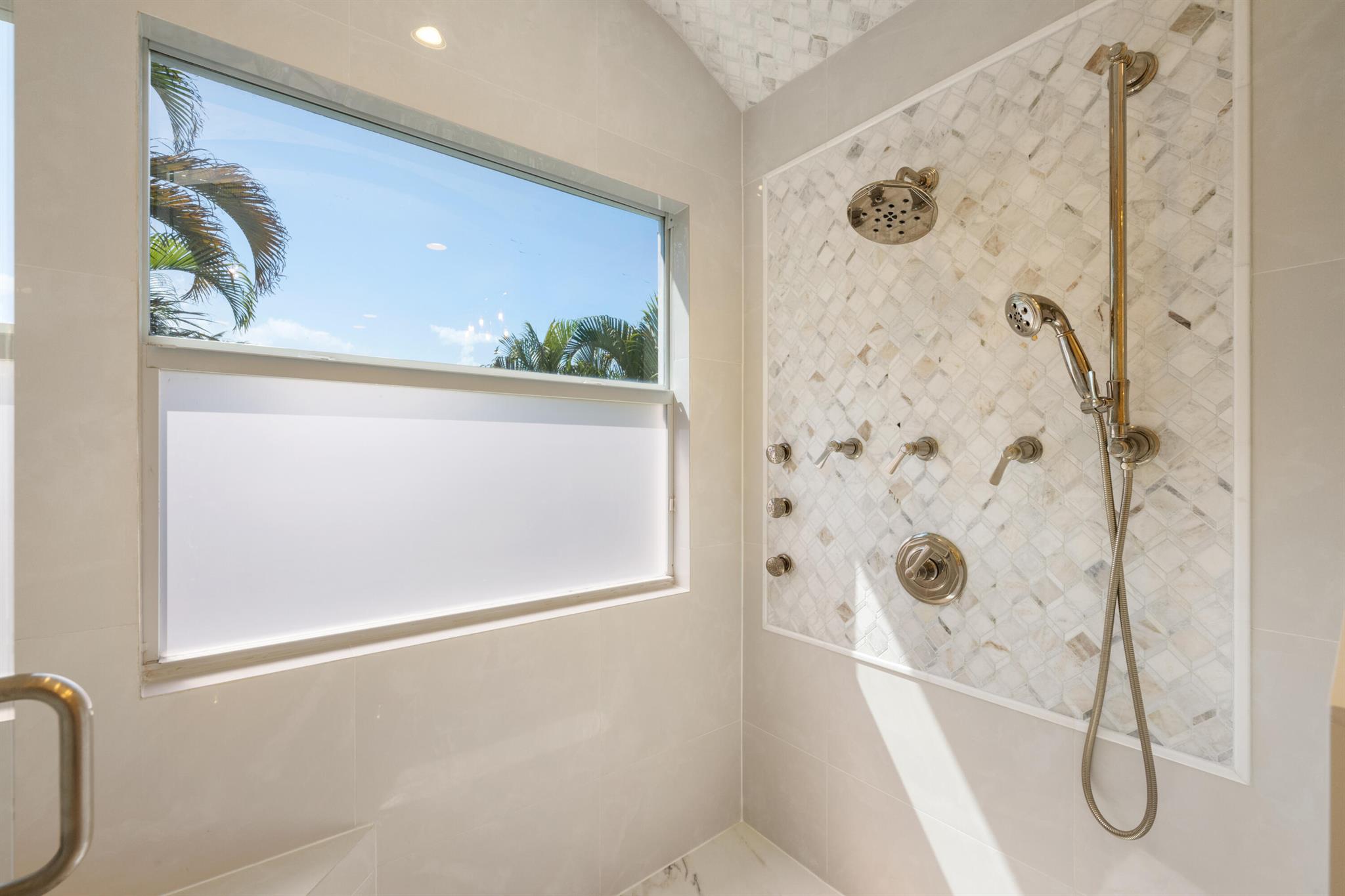 BOCA HARBOUR - Residential